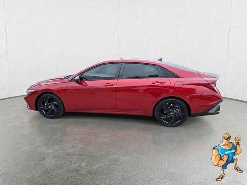 Certified 2026 Hyundai Elantra Sport FWD image 8