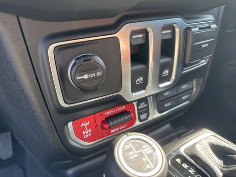 New 2026 Jeep Wrangler Rubicon AWD/4WD image 35