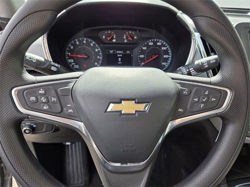 Certified 2023 Chevrolet Equinox LS w/ Driver Confidence II Package image 18