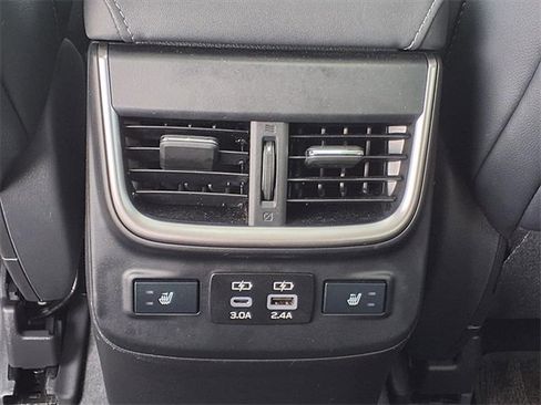 Used 2023 Subaru Outback Limited image 11