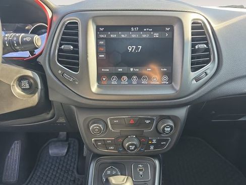 Used 2019 Jeep Compass Trailhawk image 10