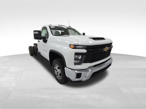 New 2026 Chevrolet Silverado 3500 W/T w/ WT Convenience Package image 7