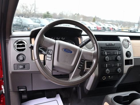 Used 2011 Ford F150 XLT w/ XLT Convenience Pkg image 12
