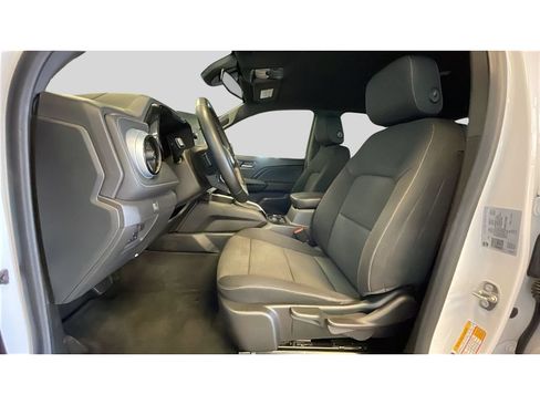 Used 2023 Chevrolet Colorado LT w/ LT Convenience Package AWD/4WD image 12