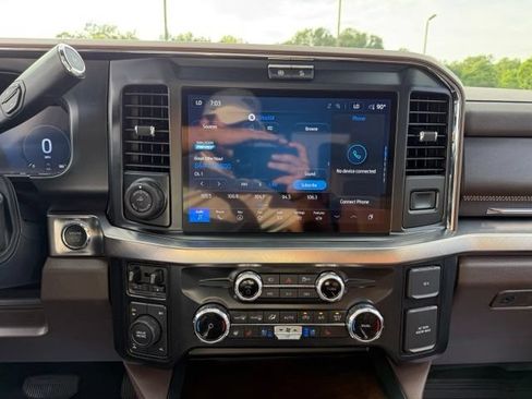 Used 2025 Ford F250 King Ranch AWD/4WD image 18