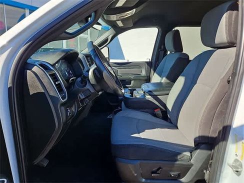 Used 2024 RAM 2500 Big Horn image 24