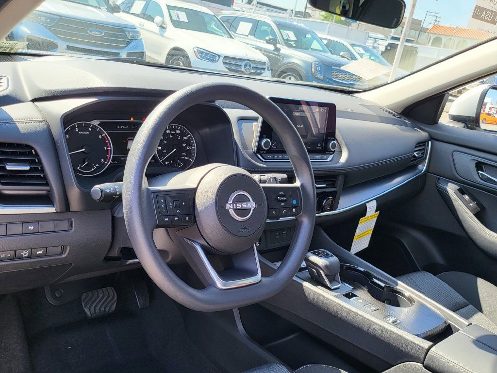 New 2026 Nissan Rogue SV FWD image 12