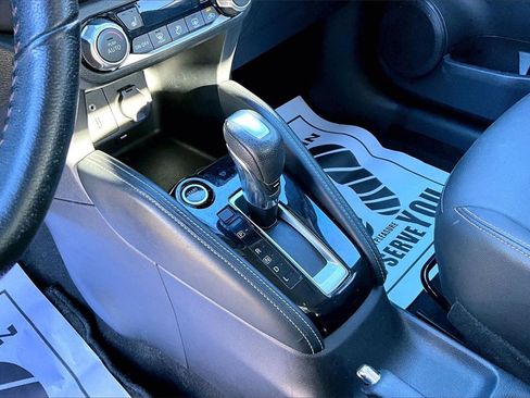 Used 2019 Nissan Kicks SR w/ SR Premium Package image 16