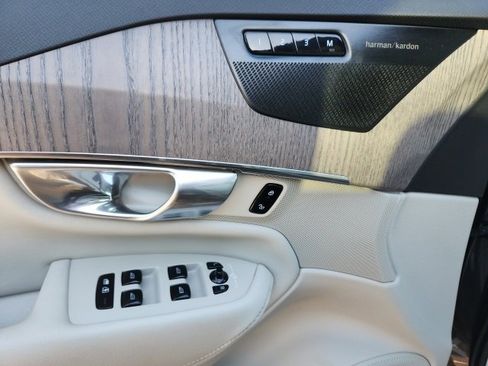 Used 2024 Volvo XC90 B6 Plus image 13