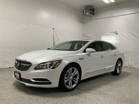 Used 2019 Buick LaCrosse Avenir w/ Driver Confidence Package II image 2