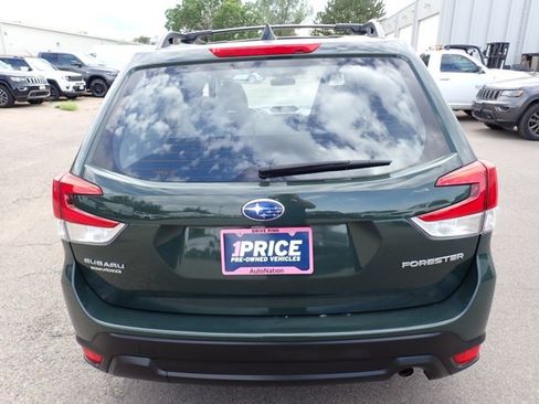 Used 2024 Subaru Forester AWD/4WD image 3