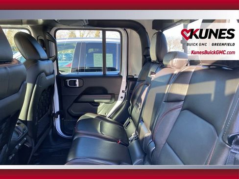 Used 2022 Jeep Gladiator Rubicon w/ Trailer Tow Package image 34