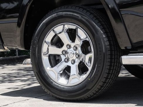 Used 2019 RAM 1500 Big Horn AWD/4WD image 71