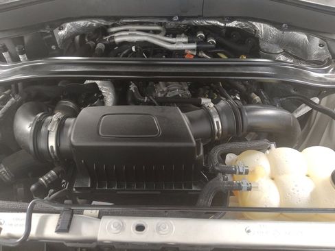 Used 2020 Ford Explorer Platinum w/ Premium Technology Package image 30