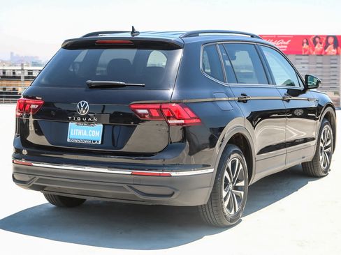 Used 2024 Volkswagen Tiguan S image 6