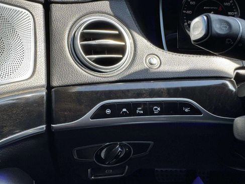 Used 2016 Mercedes-Benz S 63 AMG 4MATIC Sedan image 24