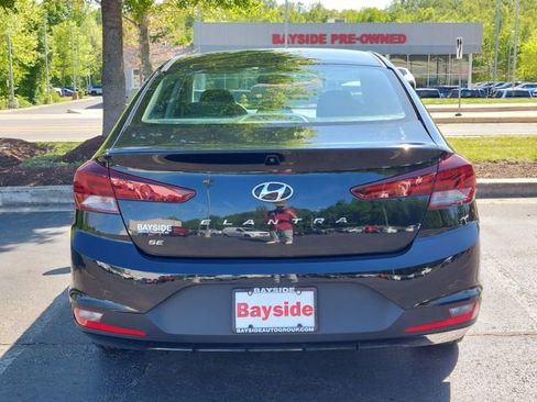 Used 2019 Hyundai Elantra SE w/ Cargo Package FWD image 10