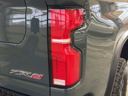 New 2026 Chevrolet Silverado 2500 ZR2 image 7