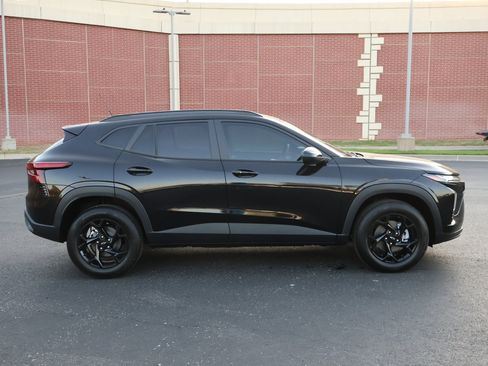 New 2026 Chevrolet Trax LT w/ Driver Confidence Package FWD image 26