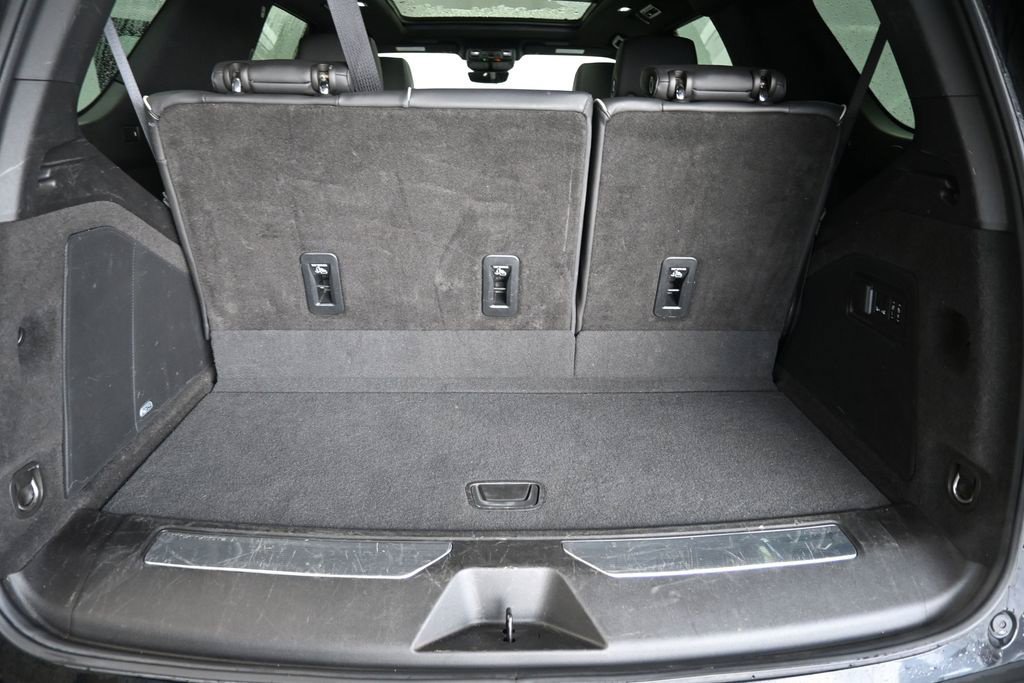 Used 2024 Cadillac Escalade Sport AWD/4WD image 21