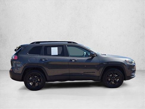 Used 2023 Jeep Cherokee Altitude Lux AWD/4WD image 4
