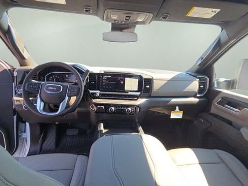 New 2026 GMC Sierra 2500 SLT w/ SLT Convenience Package image 40