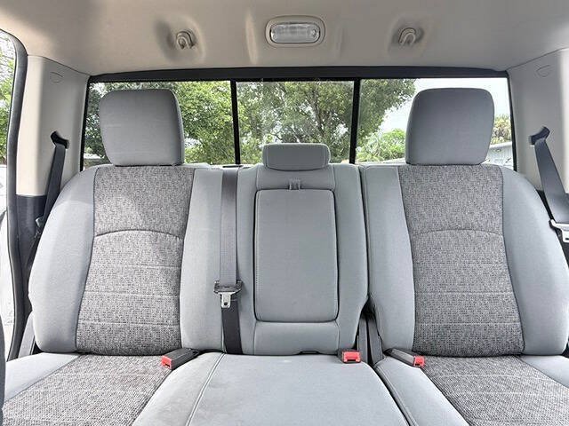 Used 2016 RAM 1500 Big Horn RWD image 12