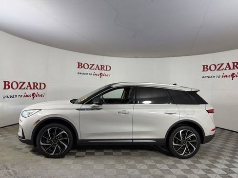 Certified 2024 Lincoln Corsair Reserve w/ Equipment Group 201A AWD/4WD image 4