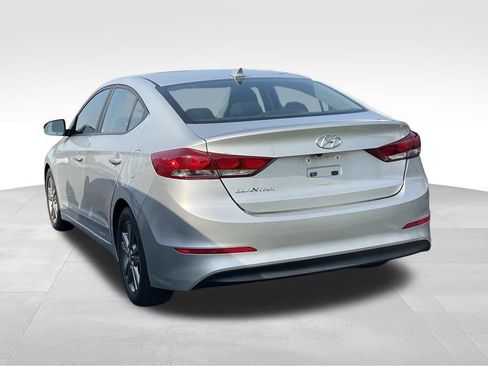 Used 2018 Hyundai Elantra SEL w/ Cargo Package FWD image 5