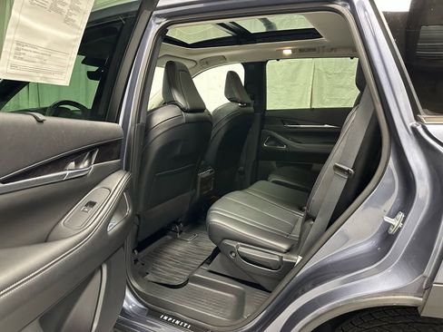 Used 2023 INFINITI QX60 Sensory w/ Cargo Package image 42