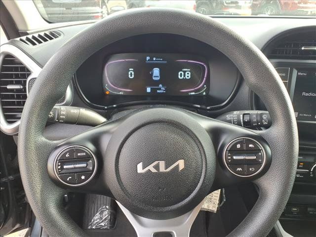 Used 2024 Kia Soul LX w/ Option Group 015 FWD image 44