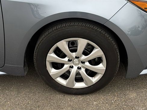 Certified 2025 Toyota Corolla LE image 46