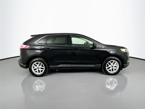 Used 2024 Ford Edge SEL w/ Convenience Package image 17