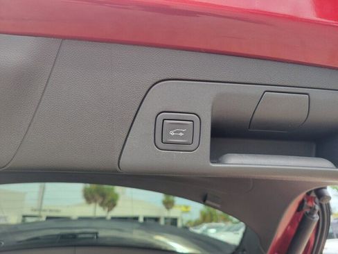 Used 2023 Buick Envision Essence w/ Sport Touring Package image 8