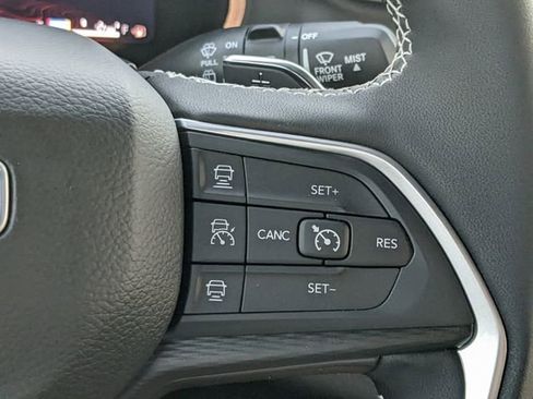 New 2025 Jeep Grand Cherokee L Laredo w/ Luxury Tech Group I RWD image 21