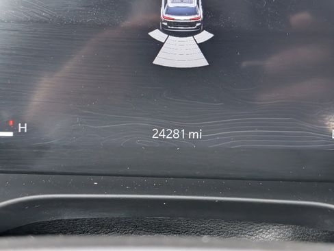 Used 2024 Jeep Grand Cherokee L Limited w/ Luxury Tech Group II image 14