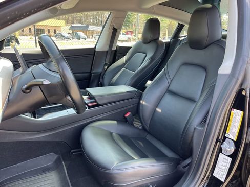 Used 2019 Tesla Model 3 image 16