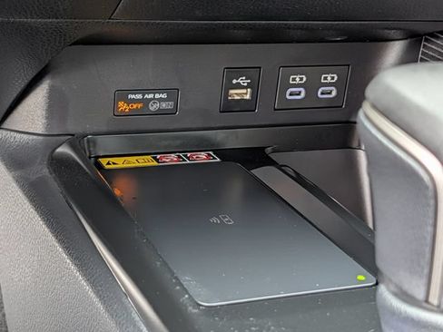 Used 2026 Toyota Camry SE w/ Convenience Package FWD image 17