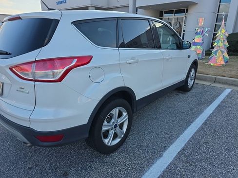 Used 2015 Ford Escape SE image 7