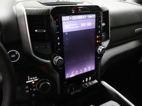 New 2026 RAM 1500 4x4 Crew Cab image 19