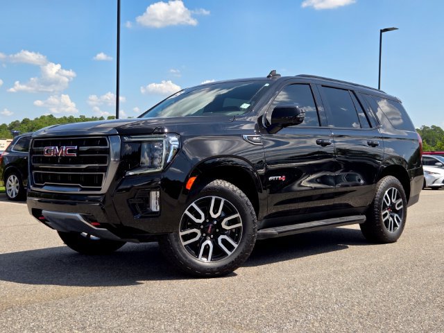 Used 2023 GMC Yukon AT4 w/ Technology Package AWD/4WD image 26
