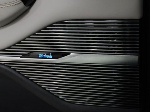 Used 2023 Jeep Grand Wagoneer 4WD image 21