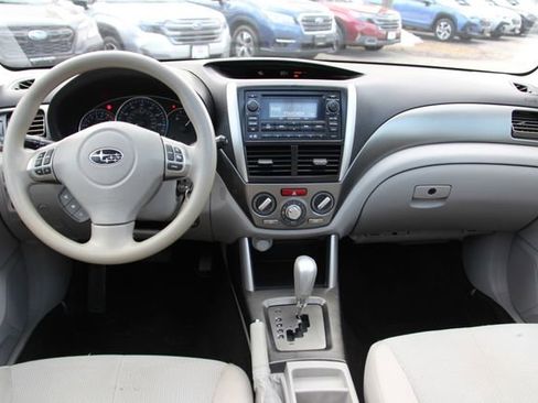 Used 2012 Subaru Forester 2.5X Premium w/ All-Weather Pkg image 27
