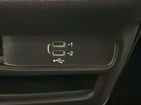 New 2027 Chrysler Pacifica Select FWD image 34