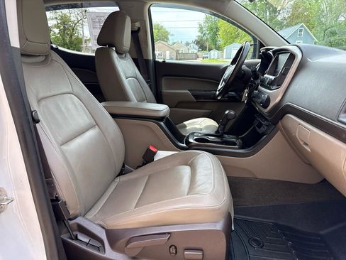 Used 2015 GMC Canyon SLT w/ Driver Alert Package AWD/4WD image 24