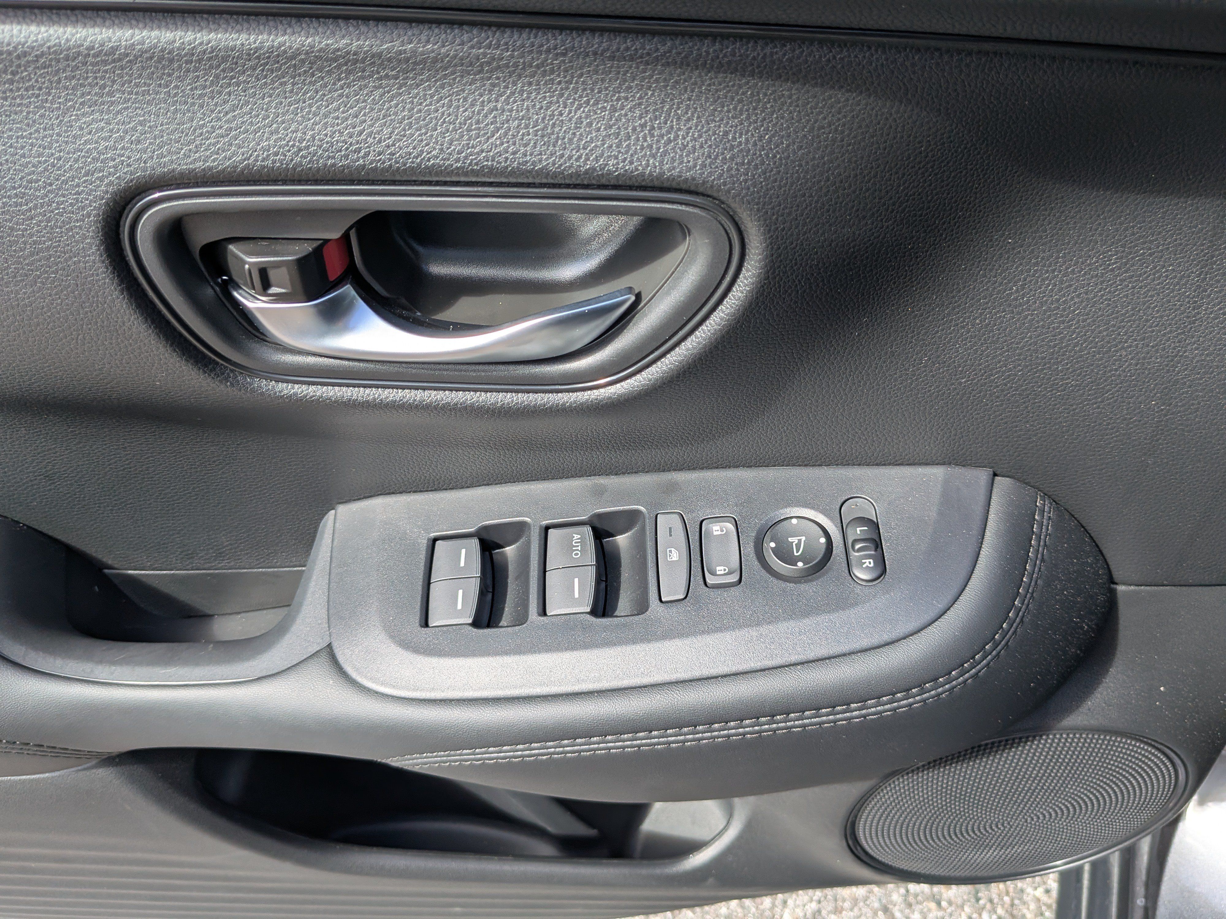 Used 2026 Honda HR-V LX image 19