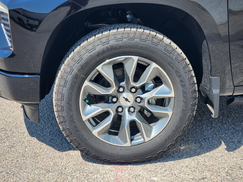 New 2026 Chevrolet Silverado 1500 RST AWD/4WD image 9