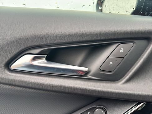 New 2026 Chevrolet Equinox LT w/ Convenience Package II image 10