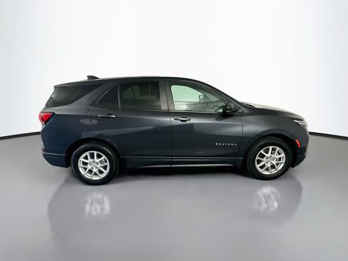Used 2022 Chevrolet Equinox LS w/ LS Convenience Package FWD image 8
