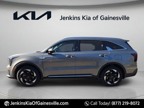 Used 2026 Kia Sorento EX w/ EX Premium Package FWD image 5